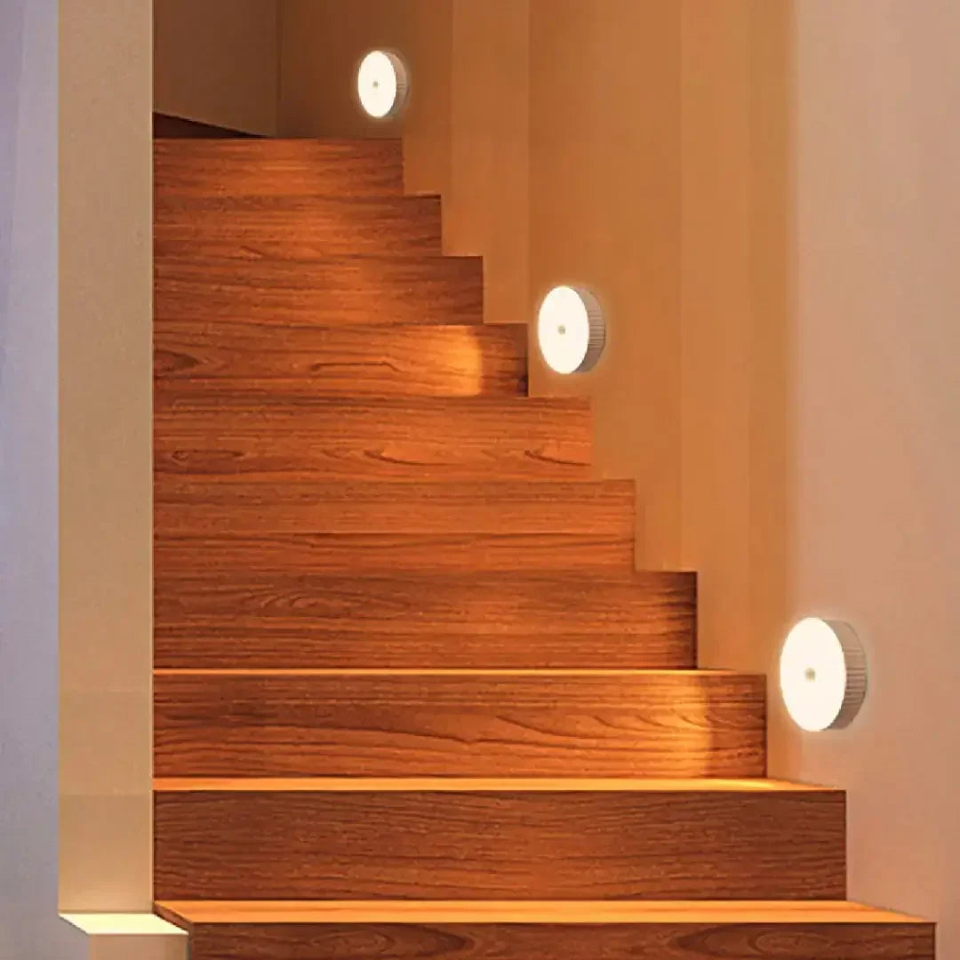 Luminária LED com Sensor de Movimento